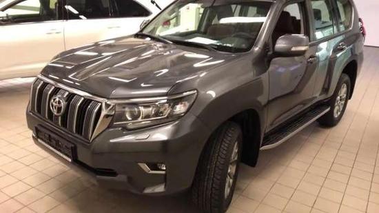 丰田普拉多2700中东版 17款与18款对比