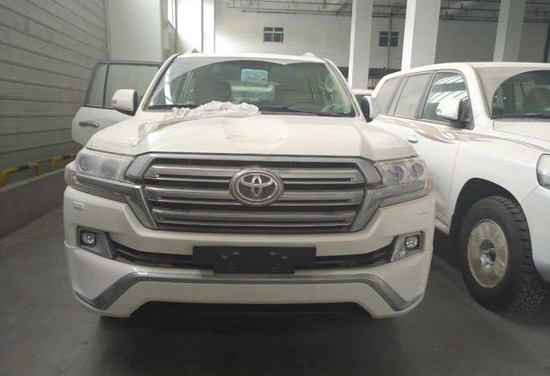 17款兰德酷路泽价格中东版4000优惠全国