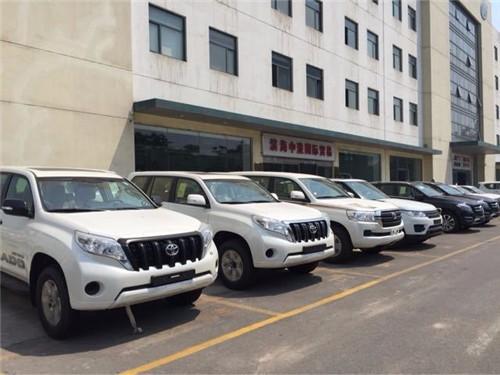 2017款丰田霸道2700中东优惠狂欢购翻天