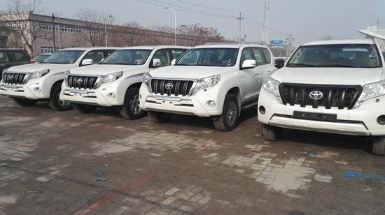 丰田普拉多2700中东版霸道4.0颜色全价优