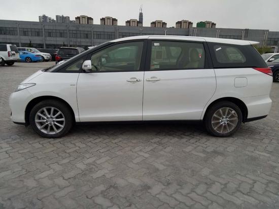 2017款丰田普瑞维亚2.4 中东版优惠报价