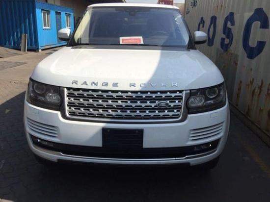 17款路虎揽胜行政3.0现车直降8万元 报价