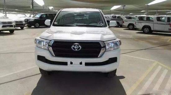 17款丰田酷路泽4000丐版报价称心又满意