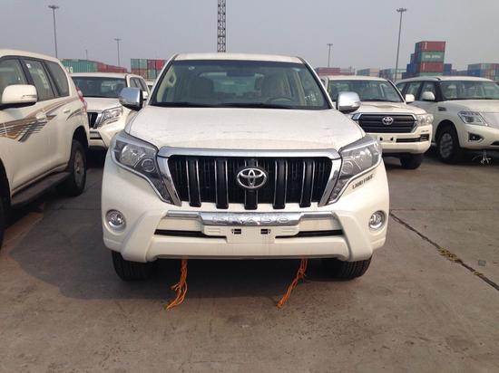 2017款丰田普拉多2700手续正规价格透明