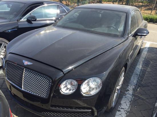 17款宾利飞驰V8报价 商务轿车经典设计