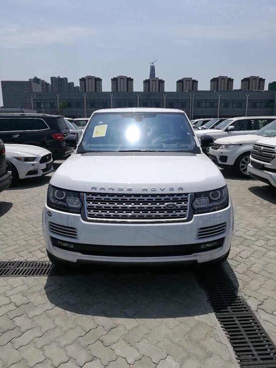 路虎揽胜行政创世加长豪华顶配狂野上路