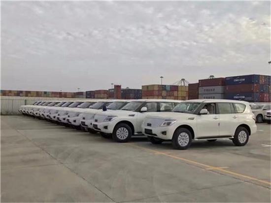 17款尼桑途乐外观霸气越野性能超乎想像