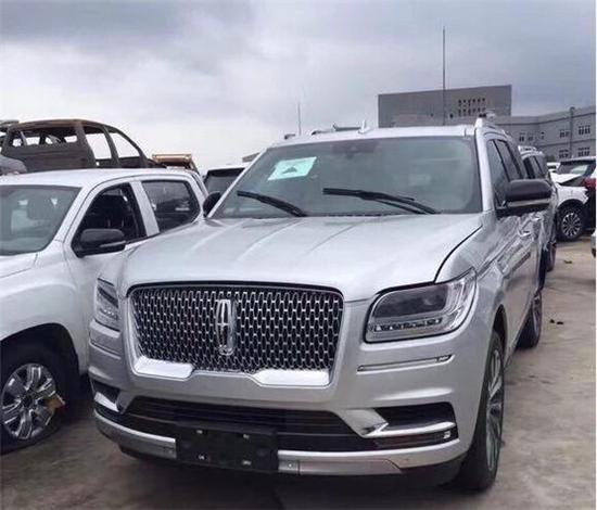 2018款林肯领航员预定高端越野动力充沛