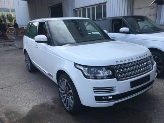 17款路虎揽胜行政版价格 低价逆袭冲销量