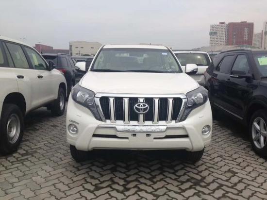 2017款丰田霸道2700 原装进口一路畅通