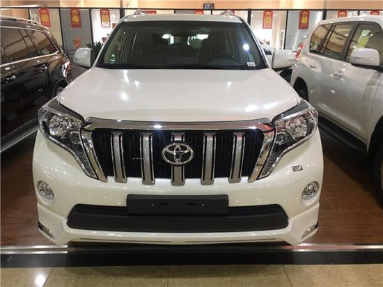 2017款中东版霸道2700丰田促销掀底价