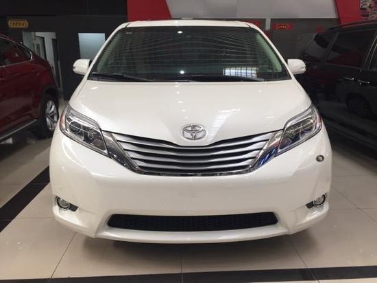 18款丰田塞纳两驱四驱报价 最新优惠配置