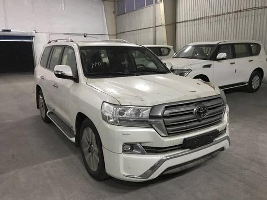 2017款丰田酷路泽4000中东版购车送装饰