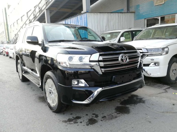 2017款丰田酷路泽4000 全国可分期