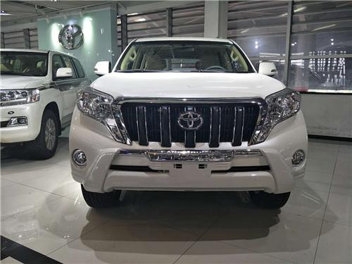 中东版丰田霸道4000购车优惠万元送豪礼