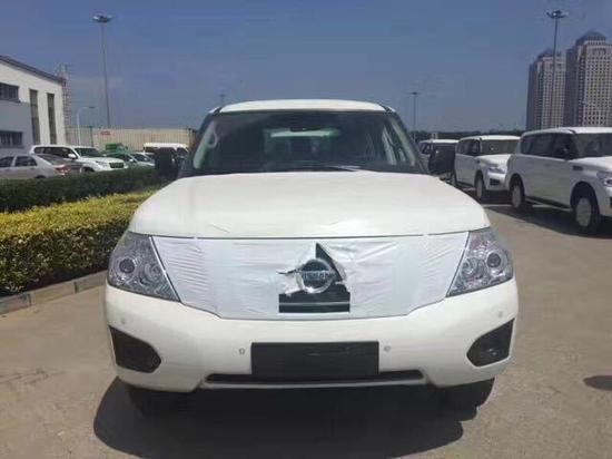 18款尼桑途乐XE4.0进口原装四驱舒适出行