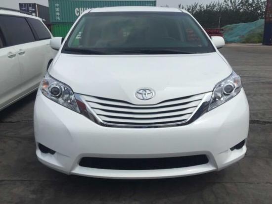 丰田塞纳四驱高端商务车新年打折优惠价