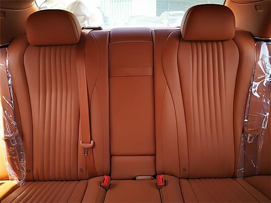 2017宾利飞驰V8S诠释着凌空飞渡尽情驰骋