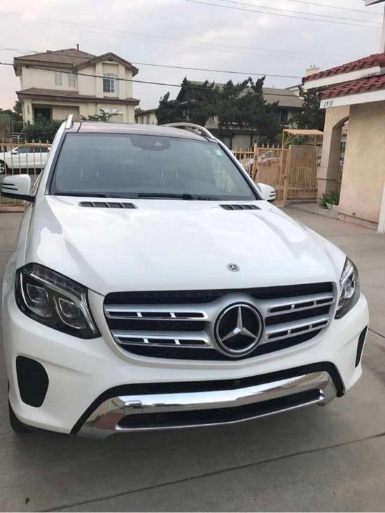 奔驰GLS450美版现车英姿飒爽限时折扣价