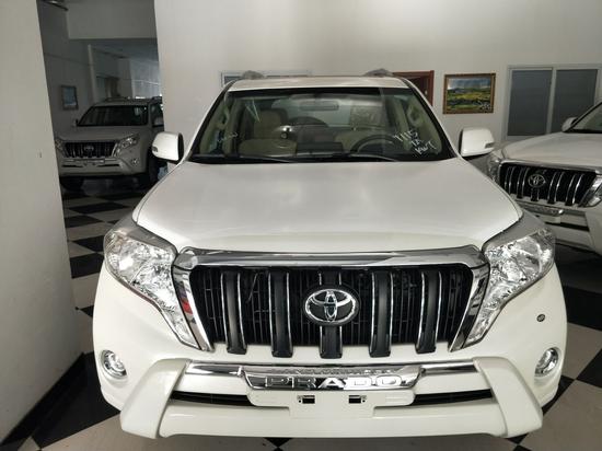 17款丰田霸道4000两气囊摇启版天津报价