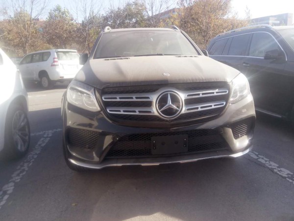 18款奔驰GLS450加版SUV温馨价经典诠释