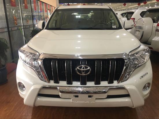 17款霸道4000展厅现车火热促销年底特惠