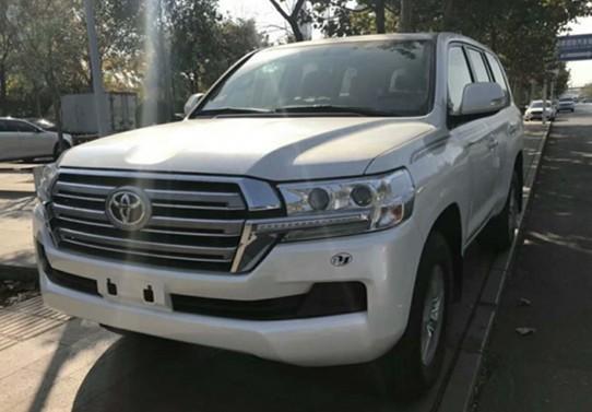 18款丰田酷路泽4000 中期改款优势明显