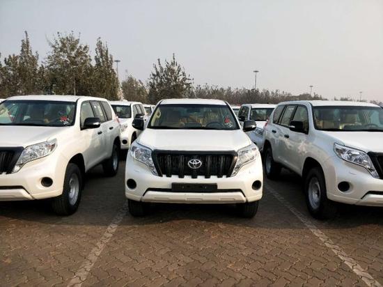 17款霸道2700外挂丐版 2700配置齐全