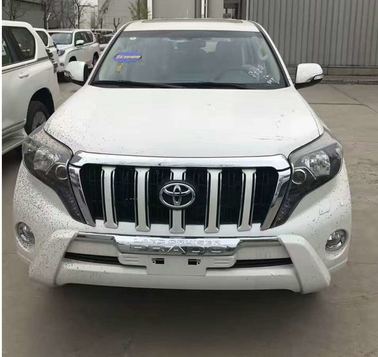 丰田普拉多2700九气囊现车限时优惠促销