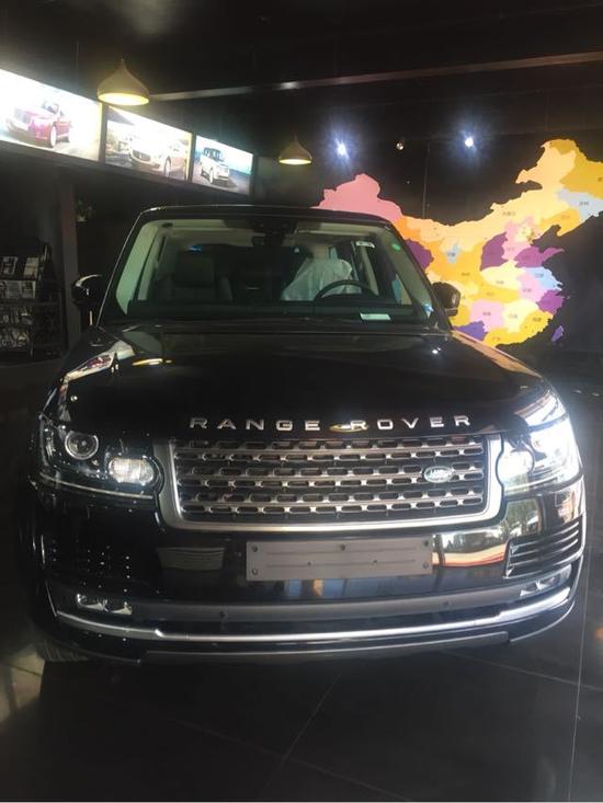 17款路虎揽胜行政现车白菜价限时秒杀中