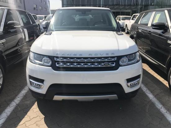 2017款路虎揽胜运动版流畅车身性能优惠