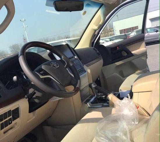 2018款丰田酷路泽4000配置报价真实油耗