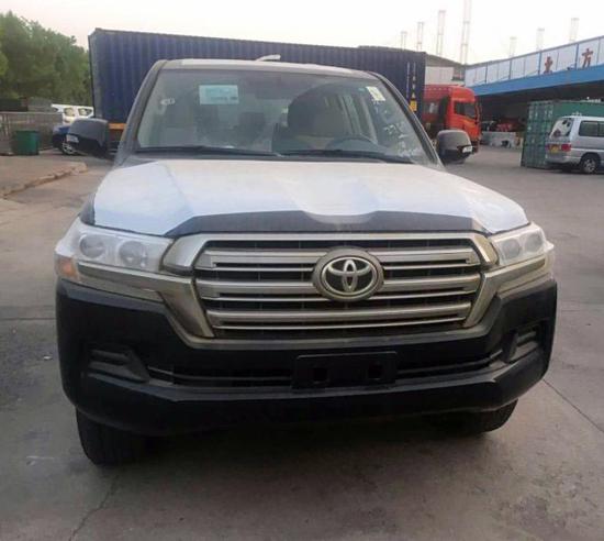 18款丰田酷路泽4000高丐版越野 现车报价