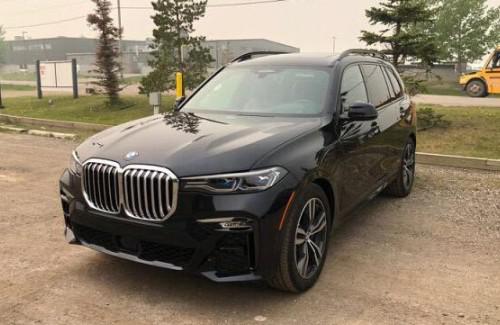 2019款宝马X7让利万元蓝白内饰彰显尊贵