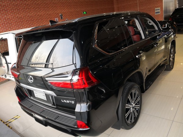 2019款雷克萨斯LX570 新款现车价格优惠