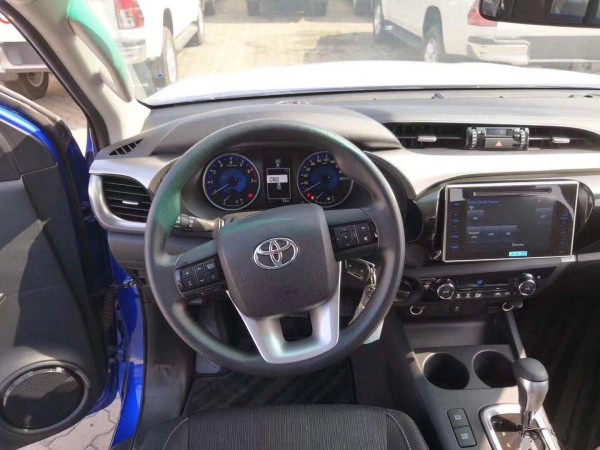 18款丰田小皮卡海拉克斯2.7L蓝色现车