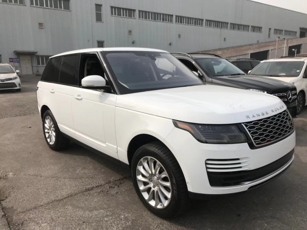 19款路虎揽胜行政版上市 变速箱升级优惠