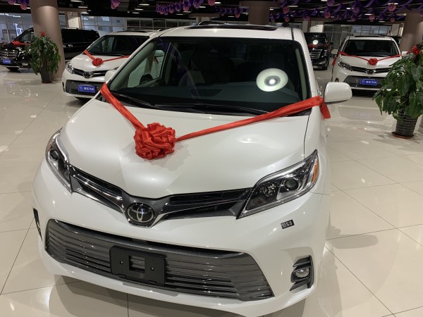 2020款丰田塞纳报价 最新各版本配置详解