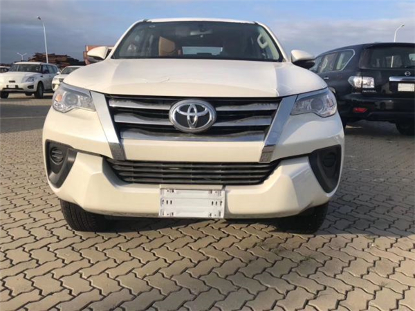 丰田穿越者2700销售电话:13389982878刘经理