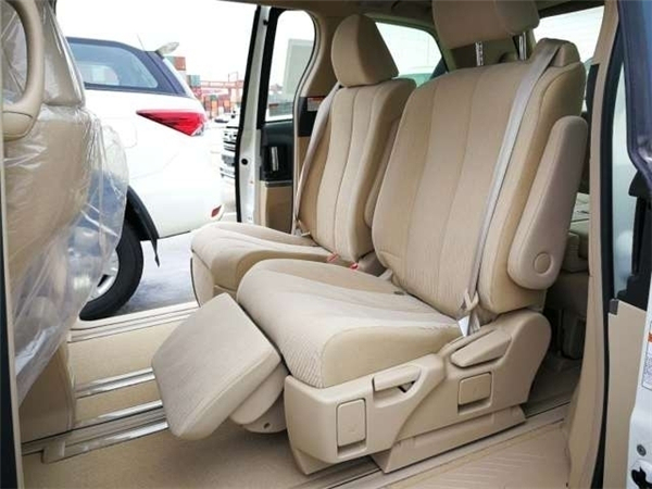 丰田大霸王销售电话:13389982878刘经理