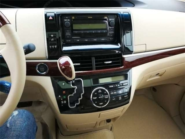 丰田大霸王销售电话:13389982878刘经理