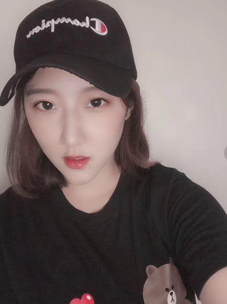 漂亮姑娘李小可
