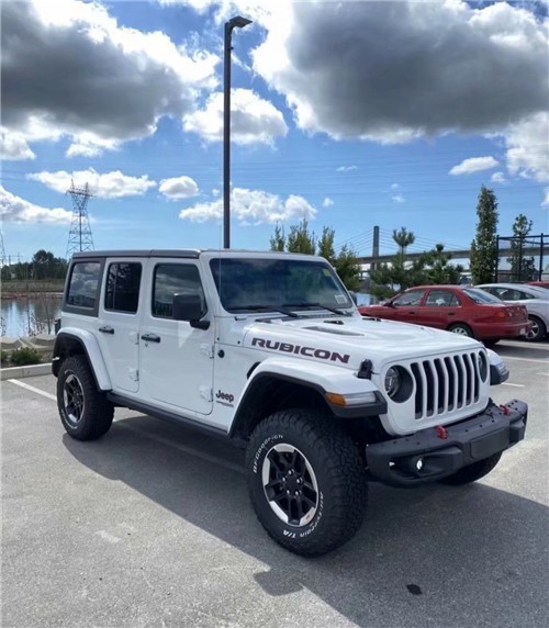 21款吉普牧马人港口国六 40万起售分期