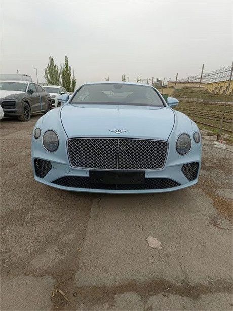 2022款宾利欧陆GT4.0T炫蓝现车感恩回馈