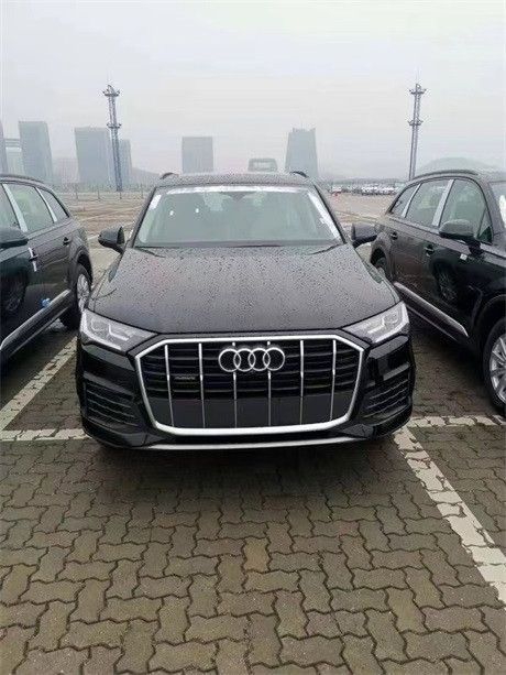 2022款奥迪Q7欧版2.0T 港口现车报价53万