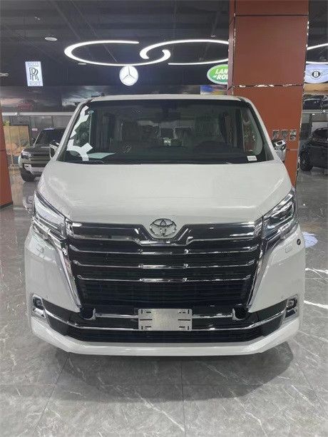 2020款丰田格兰维亚国六现车皇家游艇