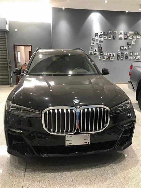 2022款宝马X7国六现车降价98万购车返利