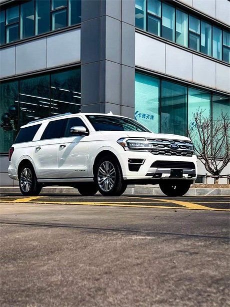 2022款征服者3.5T四驱长轴铂金限时降价