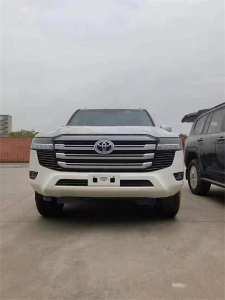 23款丰田酷路泽LC300现车报价 钜惠秒杀