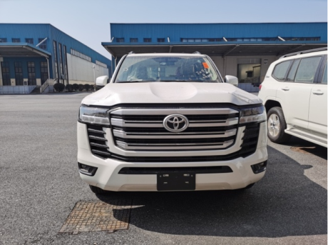 23款丰田红杉3.5T特惠最新港口报价